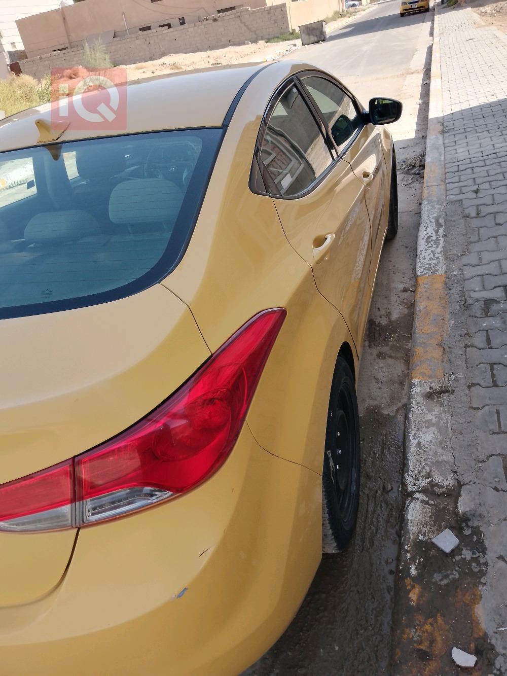 Hyundai Elantra